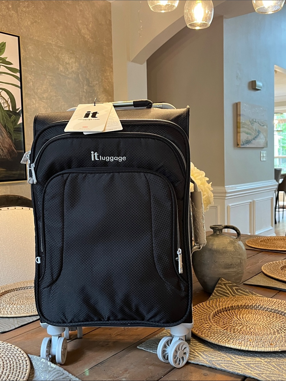 It World’s Lightest Cabin ✈️ Luggage UK NWT